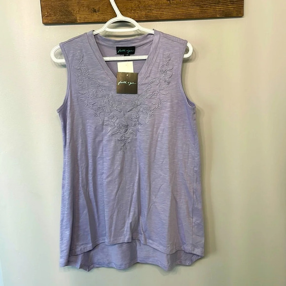 NWT Faith & Zoe Women’s Tank top in lilac size Small - Picture 1 of 9